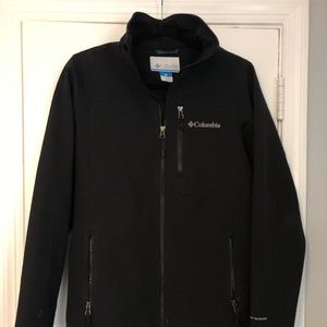 Columbia Black Omni Wind size Small